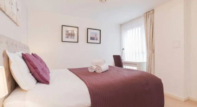 Luxury 1 Bed Apartment With Balcony In Greenwich, Varaa Huoneisto Asunnot kohteessa Merseyside, Huoneisto