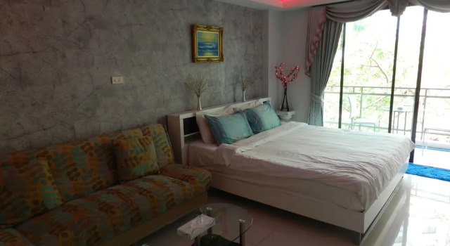 Люкс Superior с балконом и с частичным видом на океан Apartments Alex Group NEOcondo Pattaya