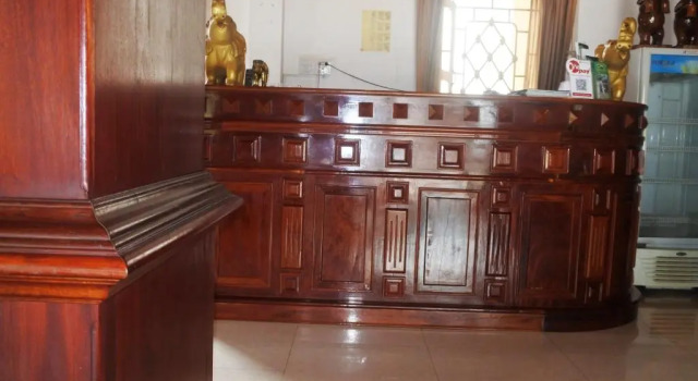 Sangkham Hotel, Забронировать Отель Луангпхабанг Лаос, рядом с Haw Pha Bang