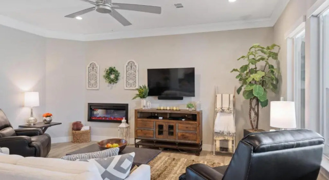 Hill Country Home with Covered Outdoor Patio and Fenced Yard, Забронировать Отель Хорсшу Бэй Texas Hill Country