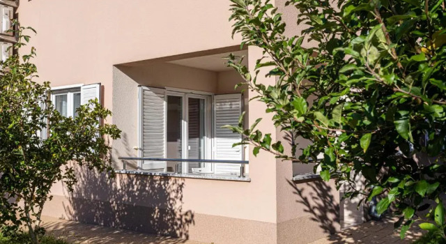 Apartments Jasna II, Prenota Appartamento Hotel a Isole Quarnerine con parcheggio, Parcheggio