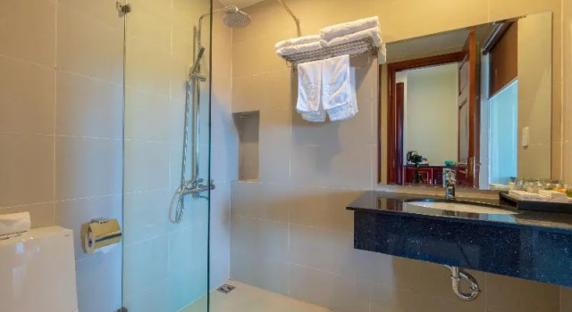 Двухместный номер Superior с видом на бассейн Praha Hotel Phú Quốc