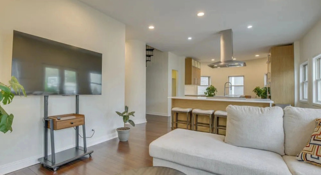 Steps to Lake & Beach! Multi-level Oakland Haven, Rezervasyon Tatil Evi Şikago Chicago