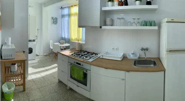 Bright and Modern Apartment 3 bedroom with Balcony E3EV