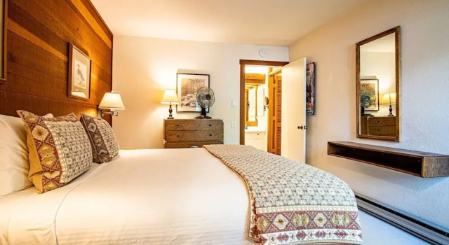 Snow Creek 1541 - Ski-in/ski-out + Pool & Hot Tub, Book Lejlighed Sun Valley Idaho, nær Dollar