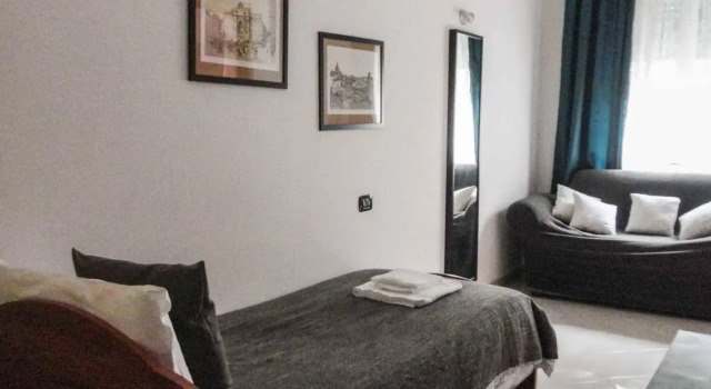 Suites Holiday Rooms, Boek Hotel Hotels in Lazio met ontbijt, Ontbijt