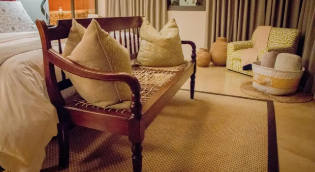 Номер Standard с видом на горы African Safari Lodge