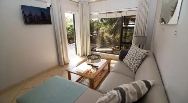 @93 Accommodation