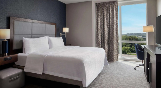Двухместный номер Standard с видом на город Hampton Inn & Suites Teaneck/Glenpointe