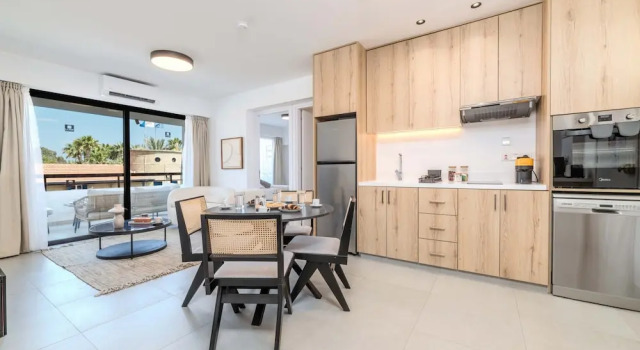 Апартаменты Finikoudes Marina View 102