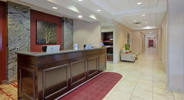 Best Western Plus Muskoka Inn, Book Hotel Hoteller i Muskoka med morgenmad, Morgenmad