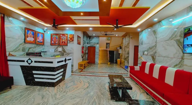 Shree Venkatesh Niliyam 300 M Ram Temple