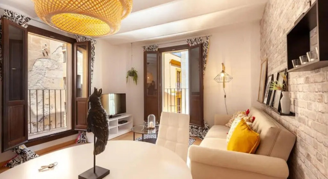 Beautiful Apartment in Abat Street by Batuecas, Забронировать Апартаменты/квартира Таррагона Tarragonès, рядом с Provincial Traffic Headquarters