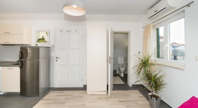 Apartment Lena City Center Near Beach