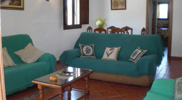 Villa With 3 Bedrooms in El Chorro, With Wonderful Mountain View, Priv