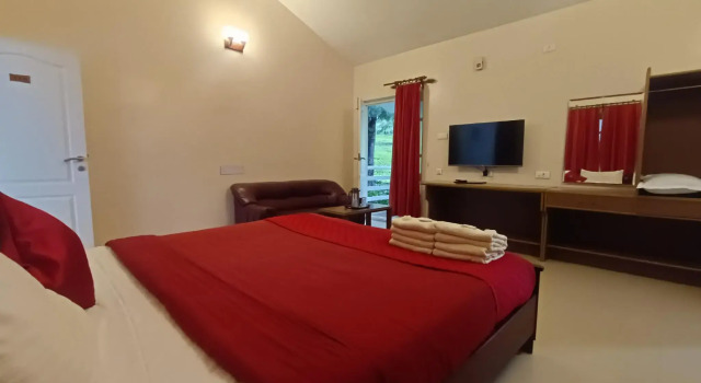 Palve Sugavasam Resorts - Ooty, Забронировать Отель Отели штата Тамилнада 3 звезды, 3*