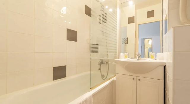 Двухместный номер Standard Brit Hotel Confort Castres