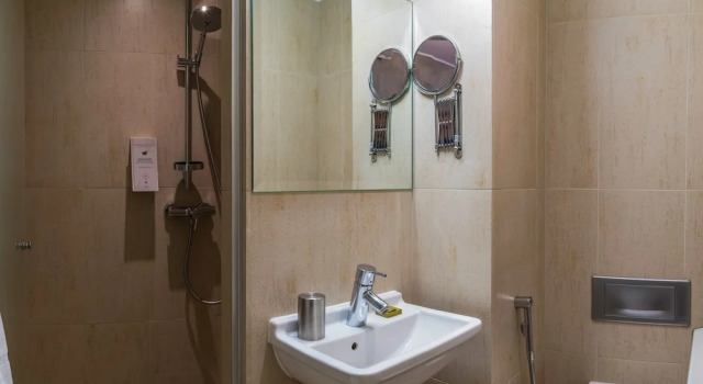 Двухместный номер Standard с балконом CRU Hotel