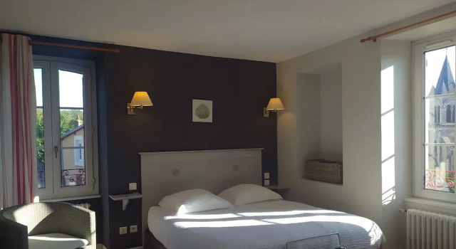 Люкс Logis Auberge le centre poitou