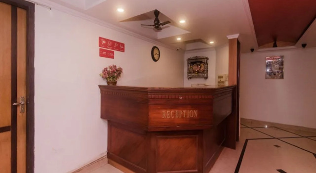 OYO 19028 Hotel Palm Star, Забронировать Отель Отели штата Махараштры 3 звезды, 3*