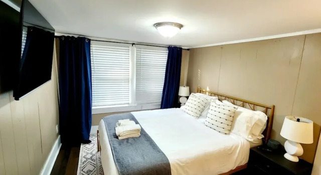 Magnolia House in Lafayette, Забронировать Отель Лафайетт Acadiana, рядом с Galeries Lafayette Shopping Center