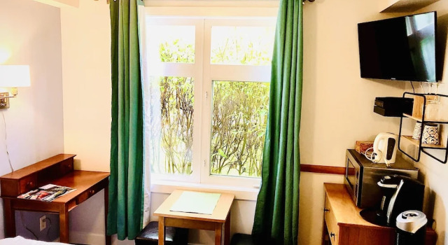 4 Bedrooms Suite - Group of Families