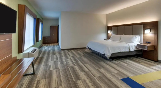 Люкс c 1 комнатой Holiday Inn Express & Suites Ithaca by IHG