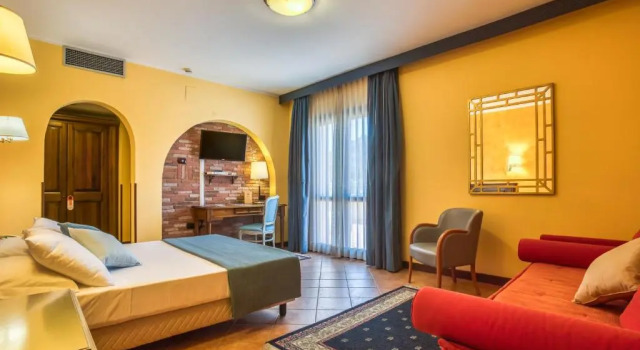 Hotel San Giorgio, Book Hotel Hoteller i Campobasso med parkering, Parkering