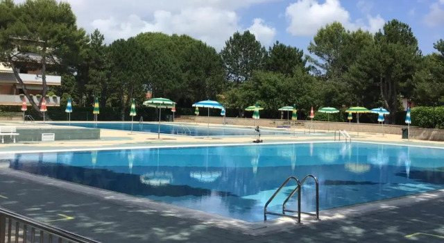 Batik house in Residence Valbella, Prenota Appartamento Hotel a Veneto con piscina, Piscina