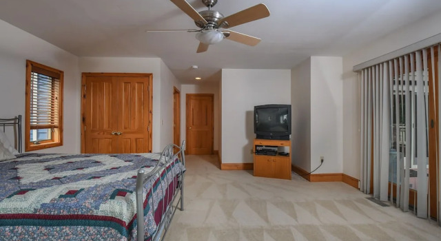 Bluebird Daze 4 Bedroom House, Buchen Sie Ferienhaus Hotels in Maryland mit Parkplatz, Parkplätze