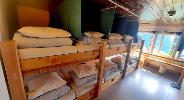 Mountain Hostel Gimmelwald, Rezervovat Hostel Lauterbrunnen Jungfrau