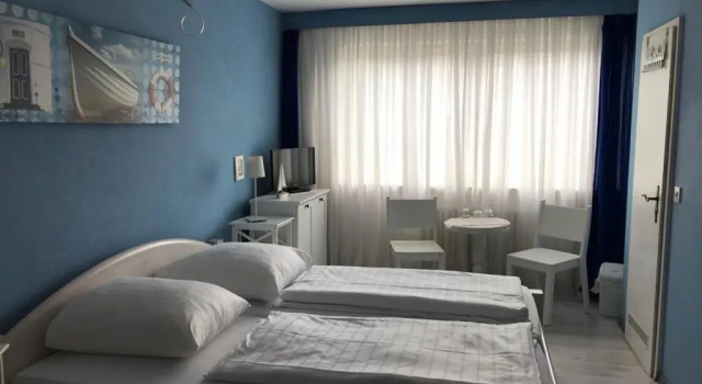 Трёхместный номер Standard City-Hotel Kaiserhof