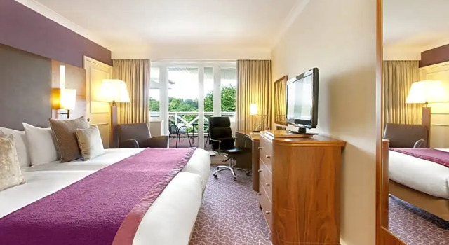 Premium- dobbelt værelse med altan Village Hotel Reading