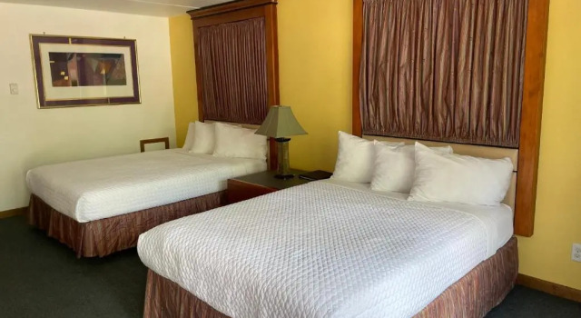 Люкс Deluxe Trails End Motel