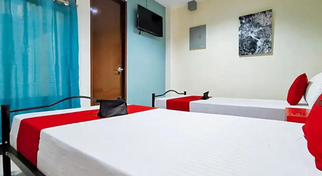 Двухместный номер Standard RedDoorz Plus near Ateneo de Davao