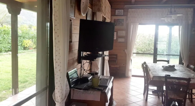 House With one Bedroom in Sant'antonio Abate, With Wonderful Mountain View, Enclosed Garden and Wifi Near the Beach, Varaa Hotelli Lettere Campania