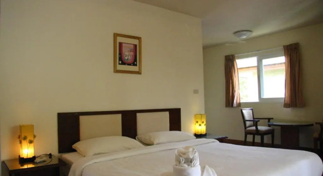 Baan Talay Samran Baan D1, Rezervovat Hotel Hotely v Petchaburi s parkováním, Parkování