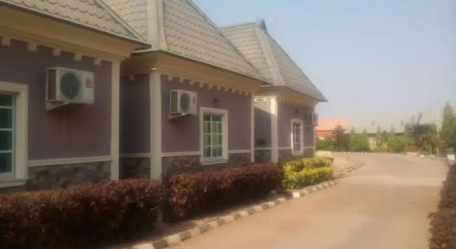 Sleeprite Hotel, Prenota Hotel Zaria Kaduna