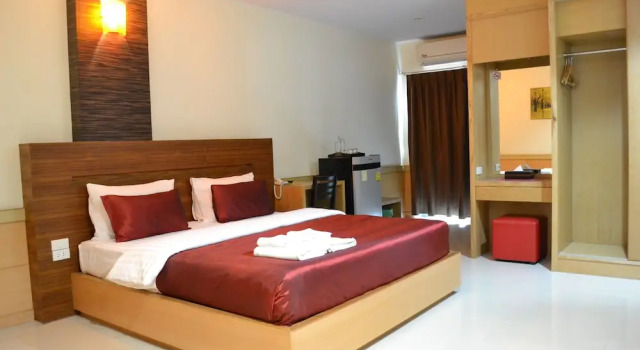 Номер Standard Amnauysuk Hotel