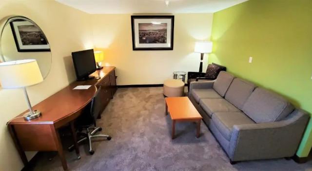 Двухместный номер Deluxe Travel Inn and Suites- Sikeston Miner I-55 exit-67
