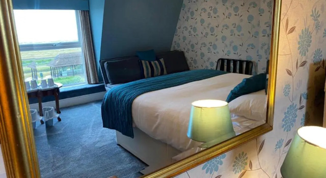 Семейный номер Standard с видом на море Furzedown Hotel