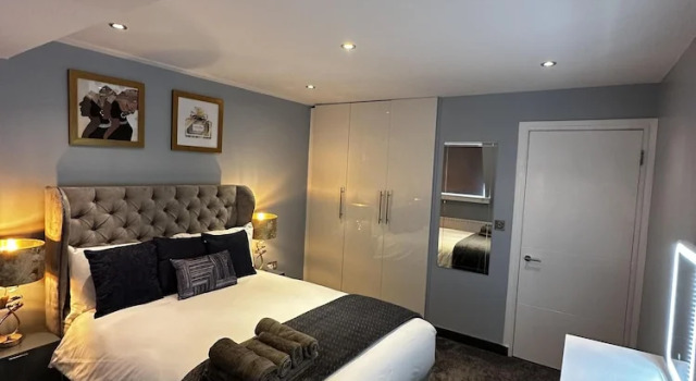 Immaculate 1-bed Apartment in Chelsea London, Varaa Huoneisto Asunnot kohteessa Merseyside, Huoneisto