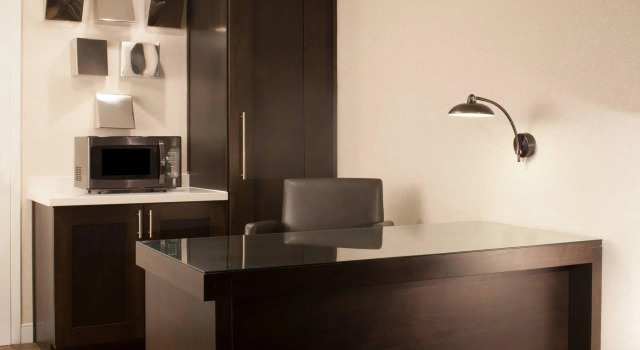 Doppel Suite mit Balkon Omaha Marriott