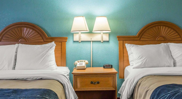 Четырёхместный номер Standard Quality Inn & Suites Circleville
