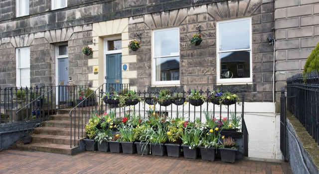 Sherwood Guest House, Buchen Sie Pension Hotels in Edinburgh mit Parkplatz, Parkplätze