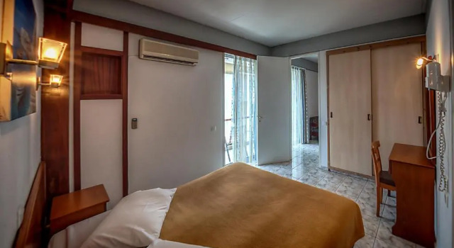 Апартаменты Superior Zina Hotel Apartments
