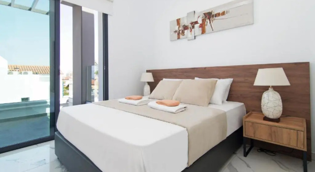 Villa Megan, Rezervovat Vila Hotely v Protaras s bazénem, poblíž Pernera P Beach, Bazén