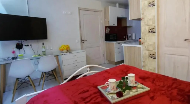 Апартаменты с видом на реку Central Riverside Apartments