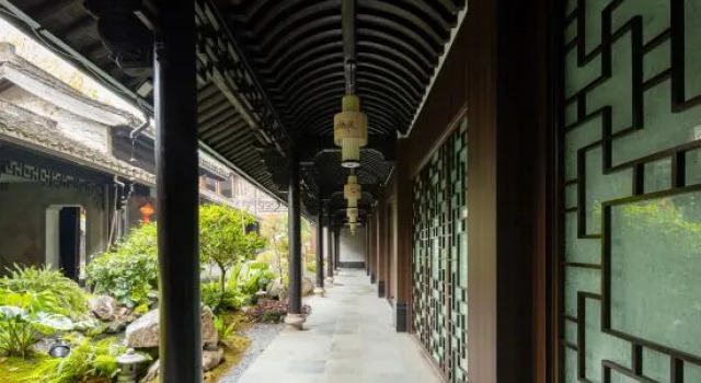 Floral Lux Hotel·Lotus Pond Moonlight hotel (Shaoxing Keyan Scenic Area)