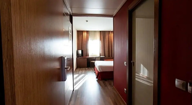 Полулюкс Standard Sercotel Las Artes Pinto
